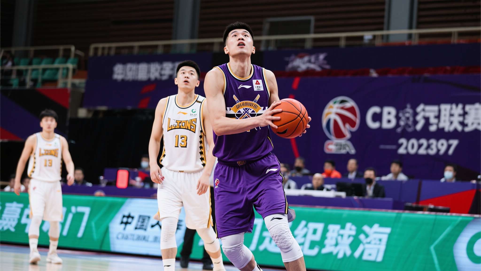 13支球队的博弈还在继续，北控与广州的故事尚未写完。季后赛的大门只为真正拼到最后